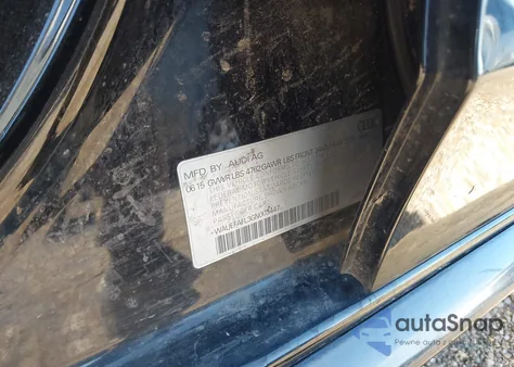 2016 Audi A4 2.0T Premium Plus z USA, uszkodzony, nr VIN WAUEFAFL3GN003447